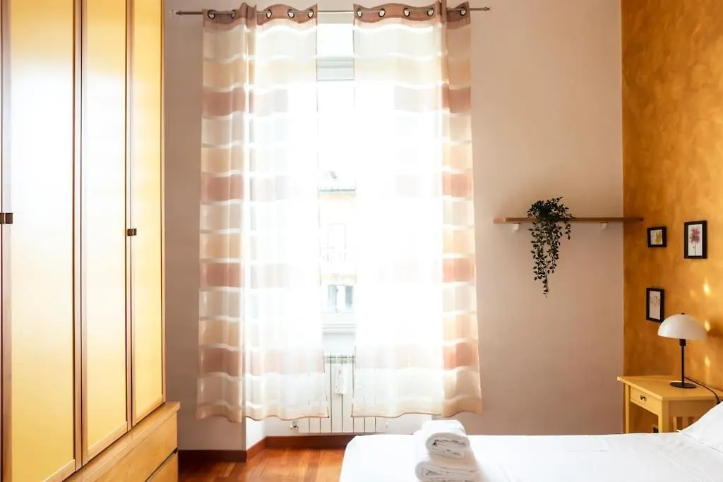 Colosseo View Apartment Rzym